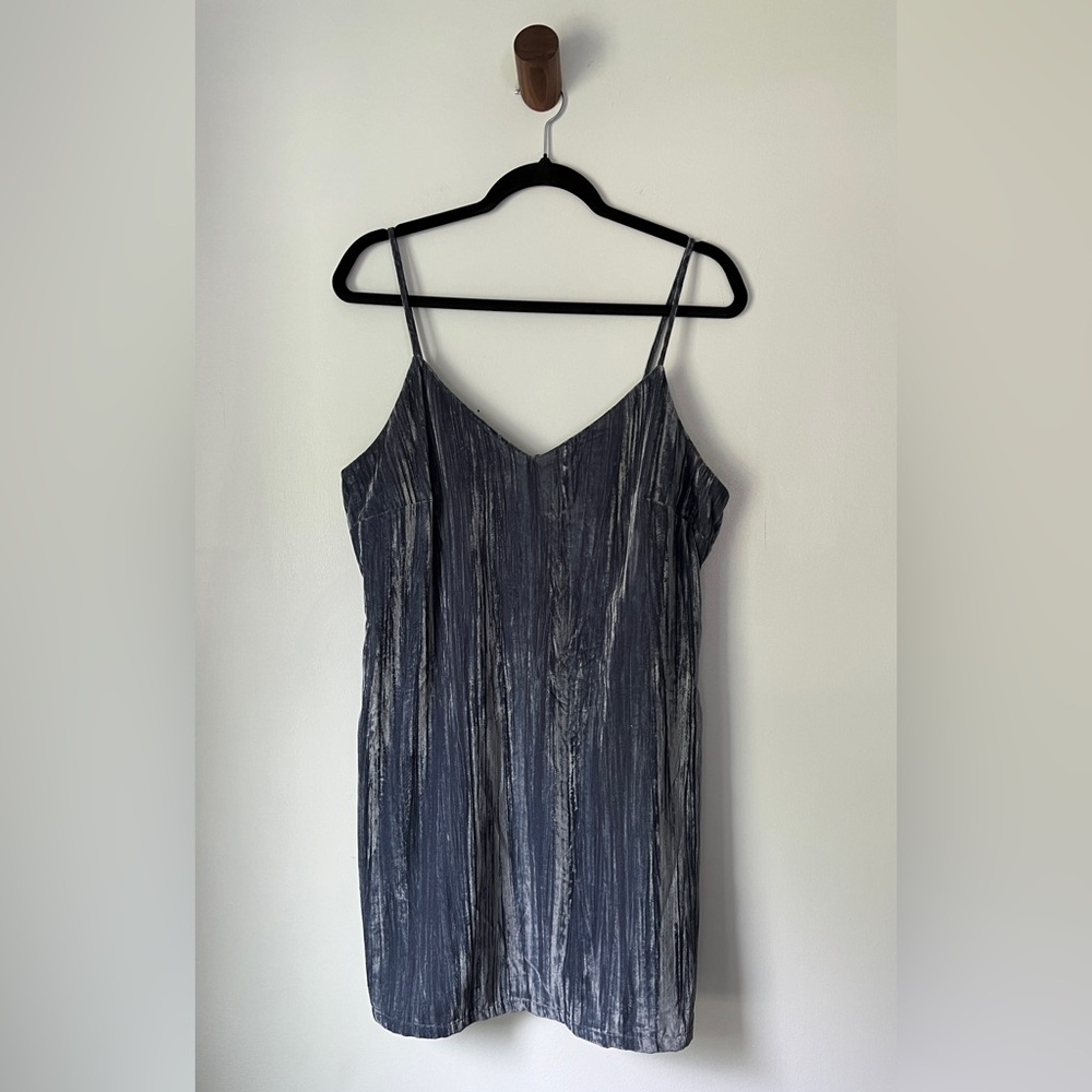 Elodie V-Neck Velvet Cami Dress in Blue Slate, Size Large